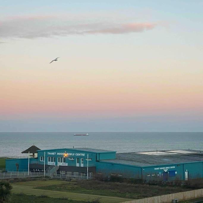 Walpole Bay Sea Views Apartment