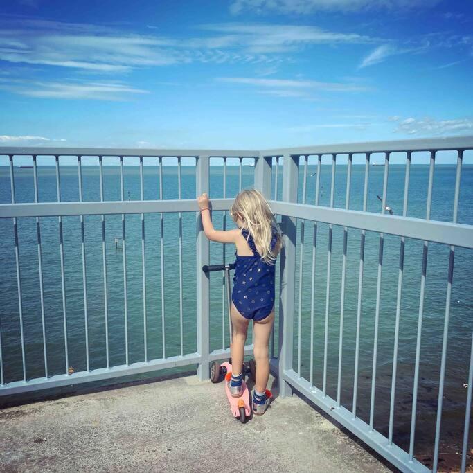 Walpole Bay Sea Views Apartment Margate